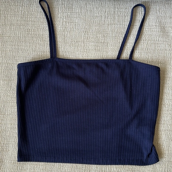 Set of 2 crop tops - Picture 3 of 6